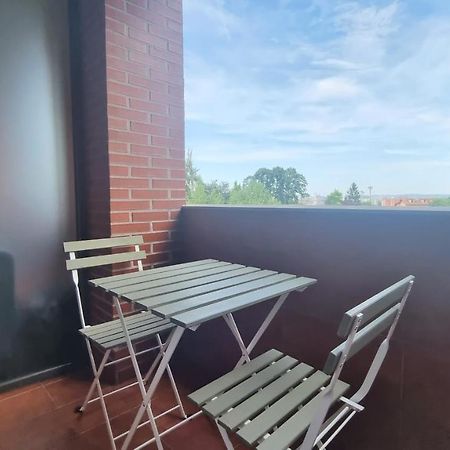 Апартаменты Piso Zona Hospital 6 Personas Овьедо Экстерьер фото